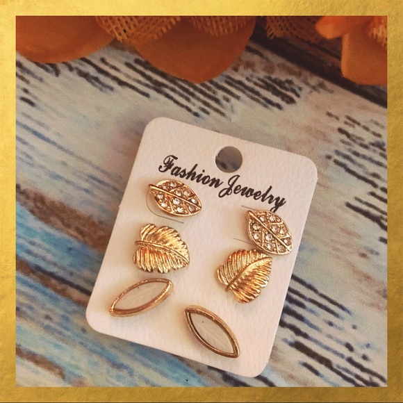 Jewelry - 🍂 3 ᴘᴀɪʀs ᴏғ ᴅᴀɪɴᴛʏ ʟᴇᴀғ ᴇᴀʀʀɪɴɢs 🍂